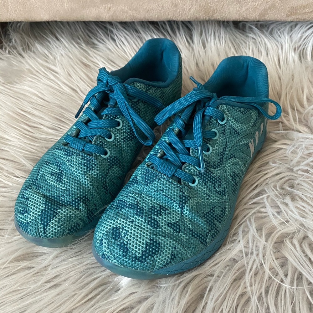 Women’s Nobull size 9.5/reserved for barefootblond